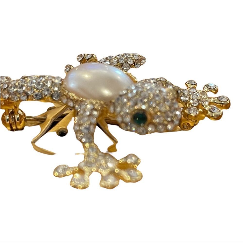 Charter Club Gold To e Faux Pearl and Crystal Frog Pin